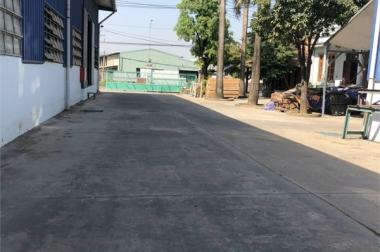 cho thuê nhà xưởng dt 25000m2. (25mx100m). Cao hơn 8m