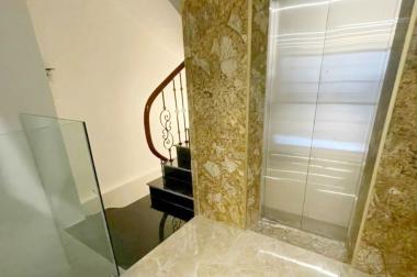 Bán nhà mặt phố Vũ Ngọc Phan 68m Phân lô 2 thoáng 7 tầng thang máy KD giá ngon