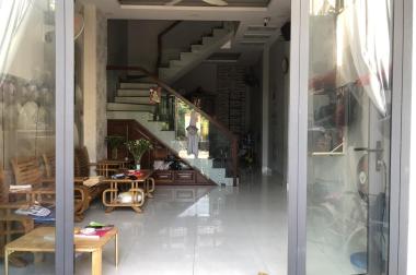 Nhà HXH bưng ông thoàn DT 52m đúc 2 lầu vị trí đẹp giá tốt