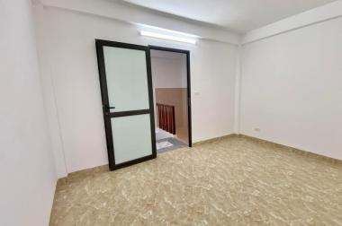 Giá Tốt ! Bán Nhà Nguyễn Văn Linh, Phúc Đồng, Long Biên 5T, 35m2, chỉ 2,8 tỷ