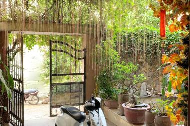 Bán nhà Phương Mai 90m mặt tiền rộng Sân vườn Ô tô đỗ cửa Giá sốc