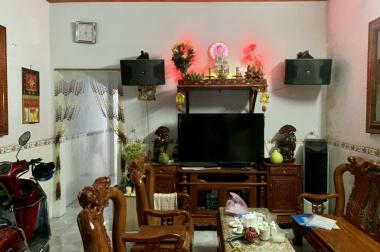 Nhà hxh đường Gò cát DT 104m cấp 4 vị trí đẹp, giá tốt