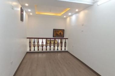 BÁN NHÀ ĐẸP KHU VĂN MIẾU 40m2 TRUNG TÂM ĐỐNG ĐA, NGÕ THÔNG, GẦN PHỐ 4 tỷ LH 0966037496