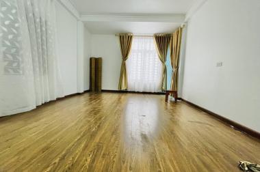 Chính chủ nhờ bán nhà mới kính koong, Lê Trọng Tấn thẳng tắp DT50m2, 5T, MT 4.1m, 4.6 tỷ.