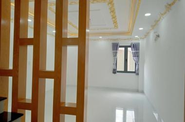 Bán nhà hẻm 8m, đường Lê Văn Quới, Q. Bình Tân. DT: 4 x 14m, trệt + Lửng + 3 Lầu