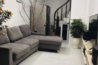 Bán nhà phố Võng Thị 26/30m2 6tầng mặt tiền 4m hơn 3tỷ 0934266313