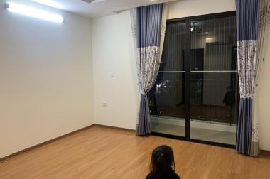 Nhà mình bán căn hộ Times City 2 phòng ngủ, lô góc 98m2, slot ô tô, bao phí, 5 tỷ