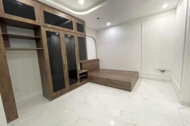 Bán nhà Nguyễn Đình Chiểu 70m Ô tô vào nhà 2 thoáng Kinh doanh Giá ngất