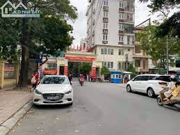 Bán nhà phân lô mặt ngõ 105 Xuân La, 66m2 giá 13,6 tỷ lh: 0935628686