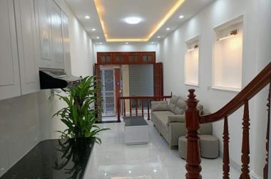 BÁN NHÀ GIÁP BÁT - HOÀNG MAI , DT 30M2 ,5 TẦNG , GIÁ NHỈNH 3 TỶ , HAI MẶT THOÁNG .