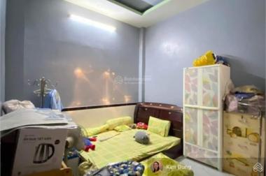 Gấp! Bán nhà đường Phan Văn Trị 40,2m2 (3,3m x 12,2m), 3 tầng, Phường 11, chỉ 4,02 tỷ