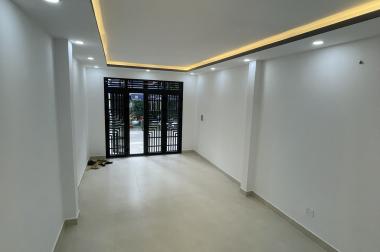 Bán nhà mặt tiền đường số Phạm Hữu Lầu, Q7, Dt 4x18m, 3 lầu, 4pn, 5wc, Giá 11,9 tỷ.