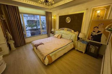 Tôi bán biệt thự KĐT Văn Quán gần hồ Văn Quán 220m2 chỉ 33.33 tỷ. LH 0989.62.6116