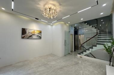 Bán nhà Lê Trọng Tấn 55m, ô tô vào nhà, thang máy