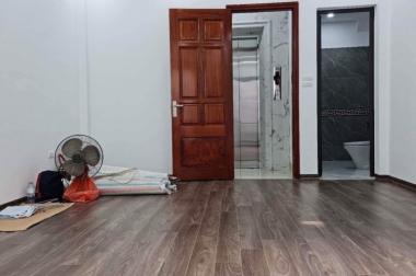 BÁN NHÀ ĐẸP KHU VĂN MIẾU - TRUNG TÂM ĐỐNG ĐA 30M2, NGÕ THÔNG, RỘNG, Ô TÔ VÀI BƯỚC CHÂN, 4.2 tỷ LH