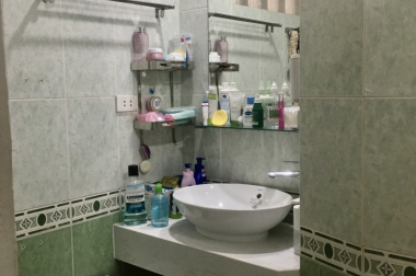 Bán nhà ngõ 102 Trường Chinh, 2 THOÁNG, MT RỘNG, 104m2, 3 tâng, chỉ 7.71 tỷ.