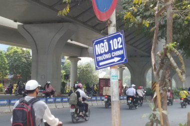 Bán nhà ngõ 102 Trường Chinh, 2 THOÁNG, MT RỘNG, 104m2, 3 tâng, chỉ 7.71 tỷ.