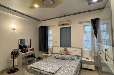 Bán nhà đường Nguyễn Tri Phương, Quận 10, hẻm rộng, 50m2, 4 tầng, giá chỉ 9.x tỷ