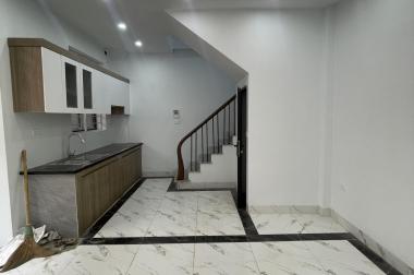 NHÀ MỚI NGUYÊN CĂN. GIÁ 1,95 TỶ. PHƯỜNG ĐỒNG MAI. GIÁP YÊN NGHĨA. 500M QL6