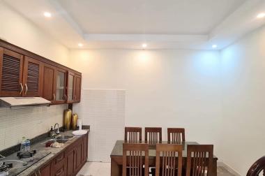 NHÀ RIÊNG MINH KHAI - 3 BƯỚC RA PHỐ - 40M/5TẦNG/ MT 4,1m giá chào 3.tỷ 8. LH: 0984417892.  .