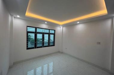 Nhà La Tinh Đông La. Nằm cách Yên Nghĩa 800m. Mặt ngõ thoáng. 50m ra trục chính. S 30m2 1,8 tỷ