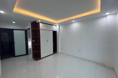 Nhà La Tinh Đông La. Nằm cách Yên Nghĩa 800m. Mặt ngõ thoáng. 50m ra trục chính. S 30m2 1,8 tỷ