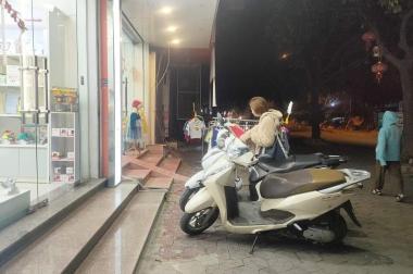 Bán nhà mặt phố Lê Lợi quận Hà Đông 52m2 MT4m vỉa hè đá bóng khinh doanh tập nập ngày đêm