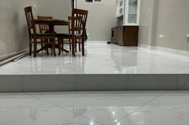 Bán nhà Tô Vĩnh Diện 40m x 4 tầng, mt: 3.7m, 2 thoáng ngõ 3 ô tô vào