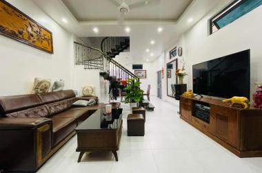 CỰC HIẾM! Nhà lô góc 3 mặt thoáng, Thuỵ Khuê - Tây Hồ 39m2x4T, MT 4,6m, giá 5,5Tỷ.