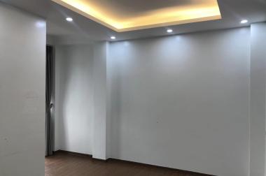 Cần bán gấp nhà ở Giap Bát, Giai Phóng, 42m2, ô tô đỗ cửa, dân trí cao,  gía: 3.95 tỷ