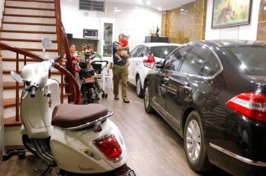 Nhà đẹp VIP ga ra ô tô phố Dương Quảng Hàm Cầu Giấy 11 tỷ.