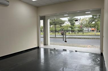 Cho thuê nhà phố mặt tiền đường Nguyễn Văn Linh, giá 50 triệu