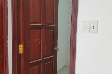 Phan Đăng Lưu Phòng master 1 khách bếp 1 phòng ngủ giá 6 tr