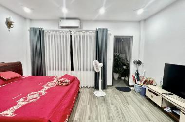 Nhà Kim Ngưu - Hai Bà Trưng 70m*5 Tầng MT 5.5M giá 10.99 Tỷ
