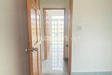 NHÀ GIÁ RẺ ngộp BANK bán nhanh chỉ 850tr,sổ hồng riêng,dọn vào ở ngay