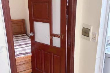 Chính chủ bán gấp căn hộ chung cư mini 2 PN ở đường Giải Phóng, Hoàng Mai 54m2 giá nhỉnh 1 tỉ