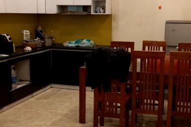 Cho thuê nhà nguyên căn, Hòa Bình 50m2, 4T, mt4.5m, 13 triệu. Hai Bà Trưng.