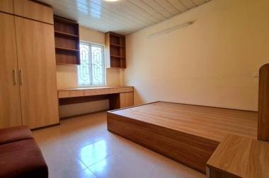 CHO THUÊ NHÀ KHÉP KÍN TẠI TRIỀU KHÚC, HÀ NỘI.