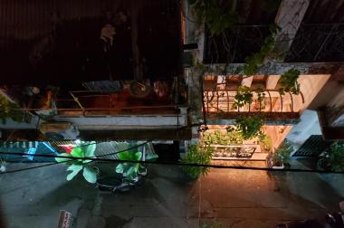 Cho thuê căn hộ trung tâm quận 1 giá rẻ tại 39/11, đường Mạc Thị Bưởi,phường Bến Nghé,quận 1,tp HCM