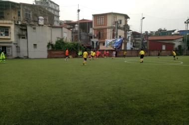 SANG NHƯỢNG SÂN BÓNG QUÂN ĐỘI HOÀNG MAI (SÂN LÒ GẠCH)