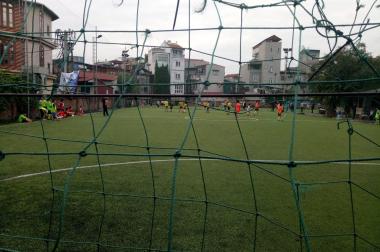 SANG NHƯỢNG SÂN BÓNG QUÂN ĐỘI HOÀNG MAI (SÂN LÒ GẠCH)