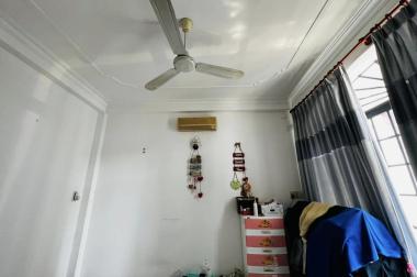 Nhà 3 Tầng ở Ngay - 68m2 x 3tầng x ngang 4m x dài 17 x giá hơn 6 tỷ - Nguyễn Văn Nghi  Phường 7 Gò