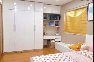 Cực Hót! Giá Sốc! Hơn 2 Tỷ có ngay căn hộ 3 phòng ngủ Chung cư Golden West, 2 Lê Văn Thiêm.