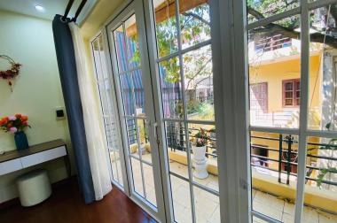 bán nhà ngõ 119 Hồ Đắc Di-Đống Đa 36mx4 tầng-3PN-lô góc-3 mặt thoáng-tặng nội thất gần phố