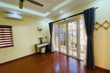 bán nhà ngõ 119 Hồ Đắc Di-Đống Đa 36mx4 tầng-3PN-lô góc-3 mặt thoáng-tặng nội thất gần phố