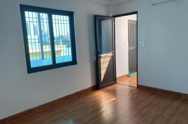 Bán Nhà Nguyễn Văn Linh, Phường Phúc Đồng, Long Biên 5T, 40m2, chỉ 3,75 tỷ (ô tô 4 chỗ vào)