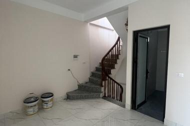 NHÀ ĐỘC LẬP GẦN QL21B, CHỢ XỐM ĐH ĐẠI NAM. S 30M2 3PN. CÁCH QL21B 200M. GIÁ 2,4 TỶ.