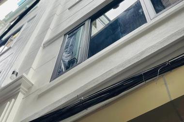 Bán nhà Trường Chinh 40m2 5 tầng, mặt tiền 4.2m, giá 7.35 tỷ có thương lượng.