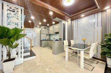 Bán nhà khu vip Vạn Phát Hưng, Quận 7, nhà 3 lầu, 4pn, 5wc, giá 8,5 tỷ.