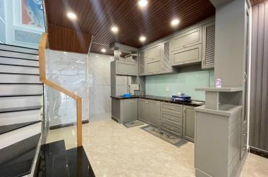 Bán nhà khu vip Vạn Phát Hưng, Quận 7, nhà 3 lầu, 4pn, 5wc, giá 8,5 tỷ.